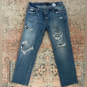 Abercrombie & Fitch Low Rise Slim Boyfriend Jeans